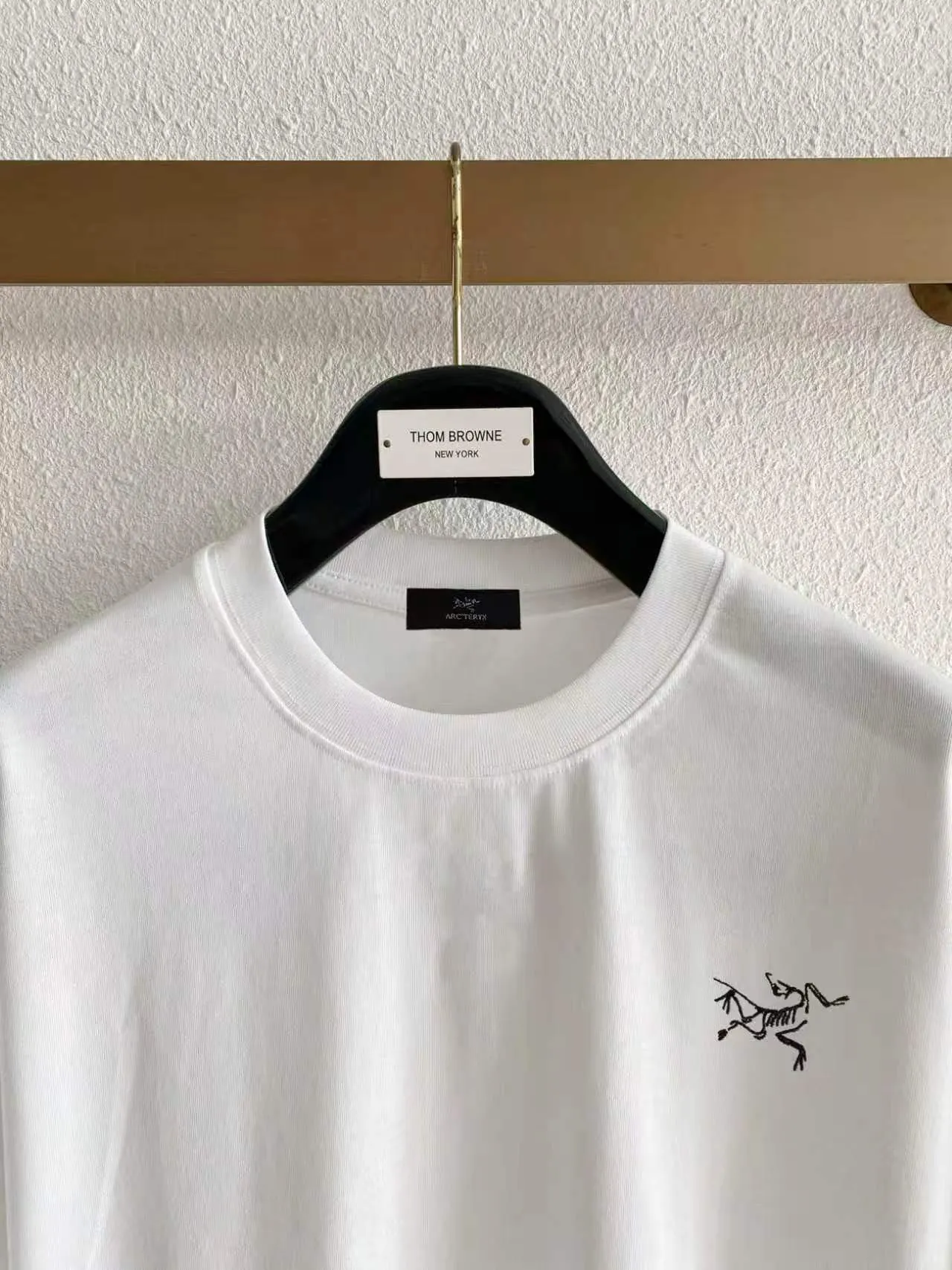 Arc’ter/ logo New Arrival ， ， ， ， T Same Style。 :Black White Blue Gray Size:S（90-130 ） M（125-140 ） L（135-160 ） XL（160-180 ） XXL（180 ）